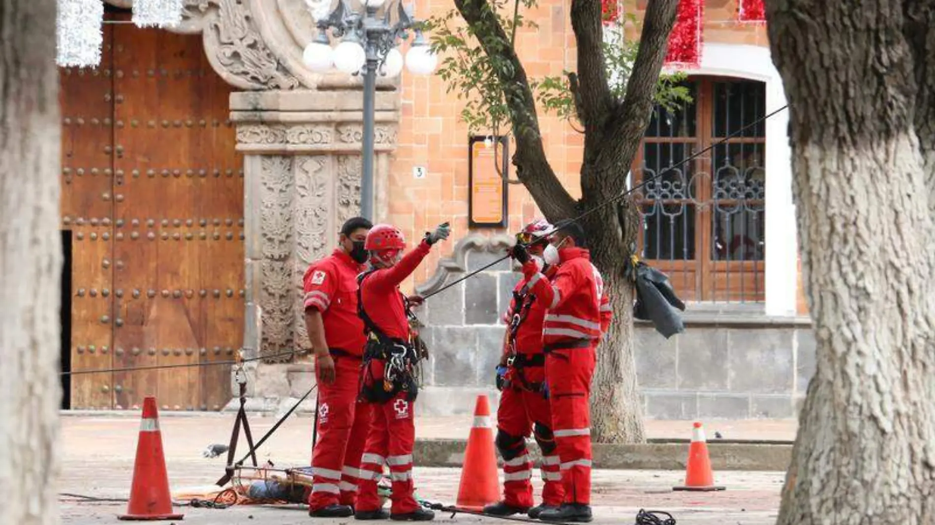 VOLUNTARIOS CRUZ ROJA